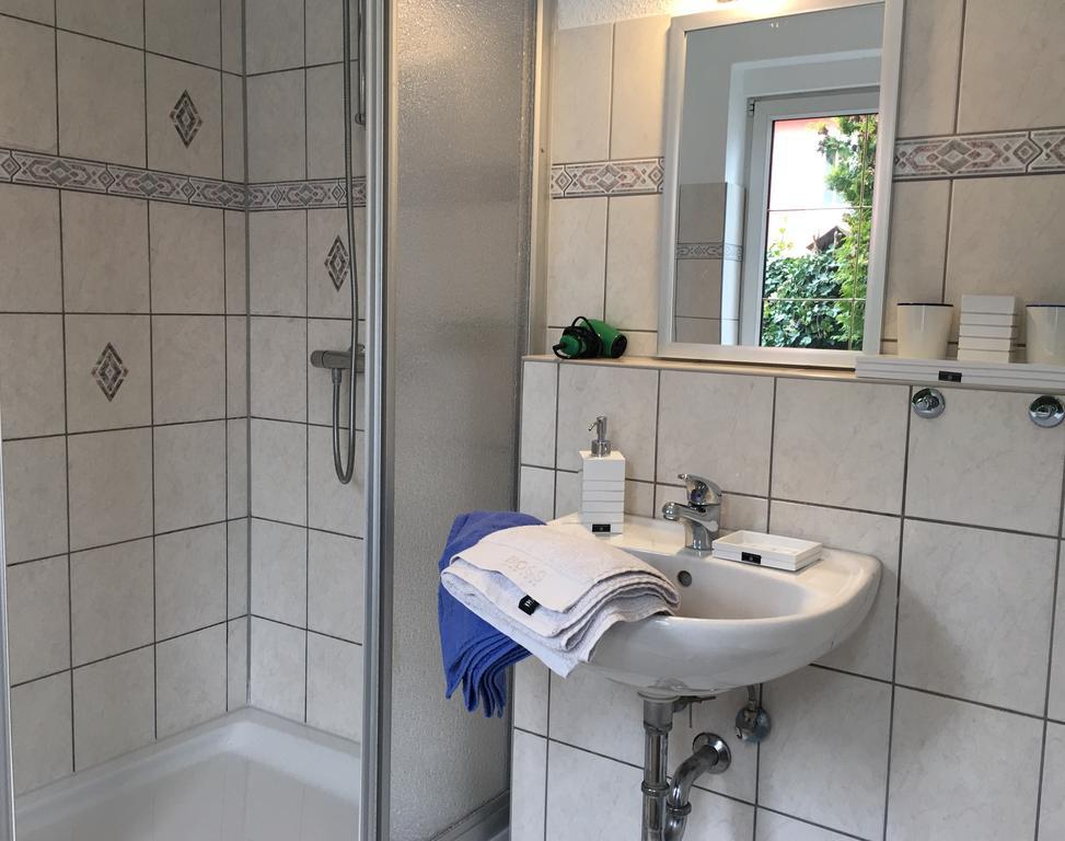 Ferienwohnung In Domnaehe Ерфурт Екстериор снимка