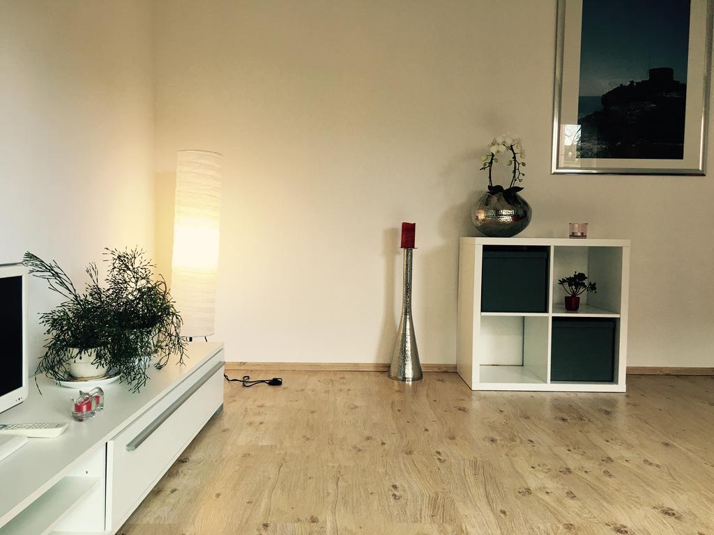 Ferienwohnung In Domnaehe Ерфурт Екстериор снимка